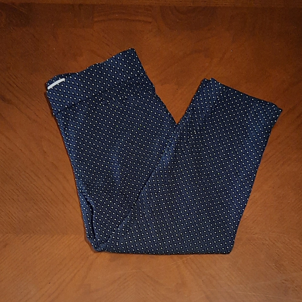 Medium Elle Capri Dress Pants